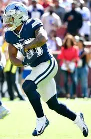 Tony Pollard: The Rising Star of the NFL