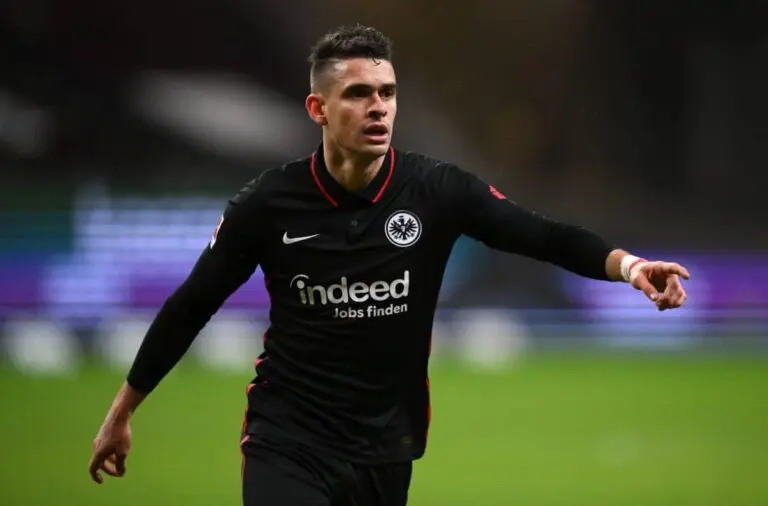 Barcelone affrontent Eintracht Francfort dans un Duel Captivant image 1