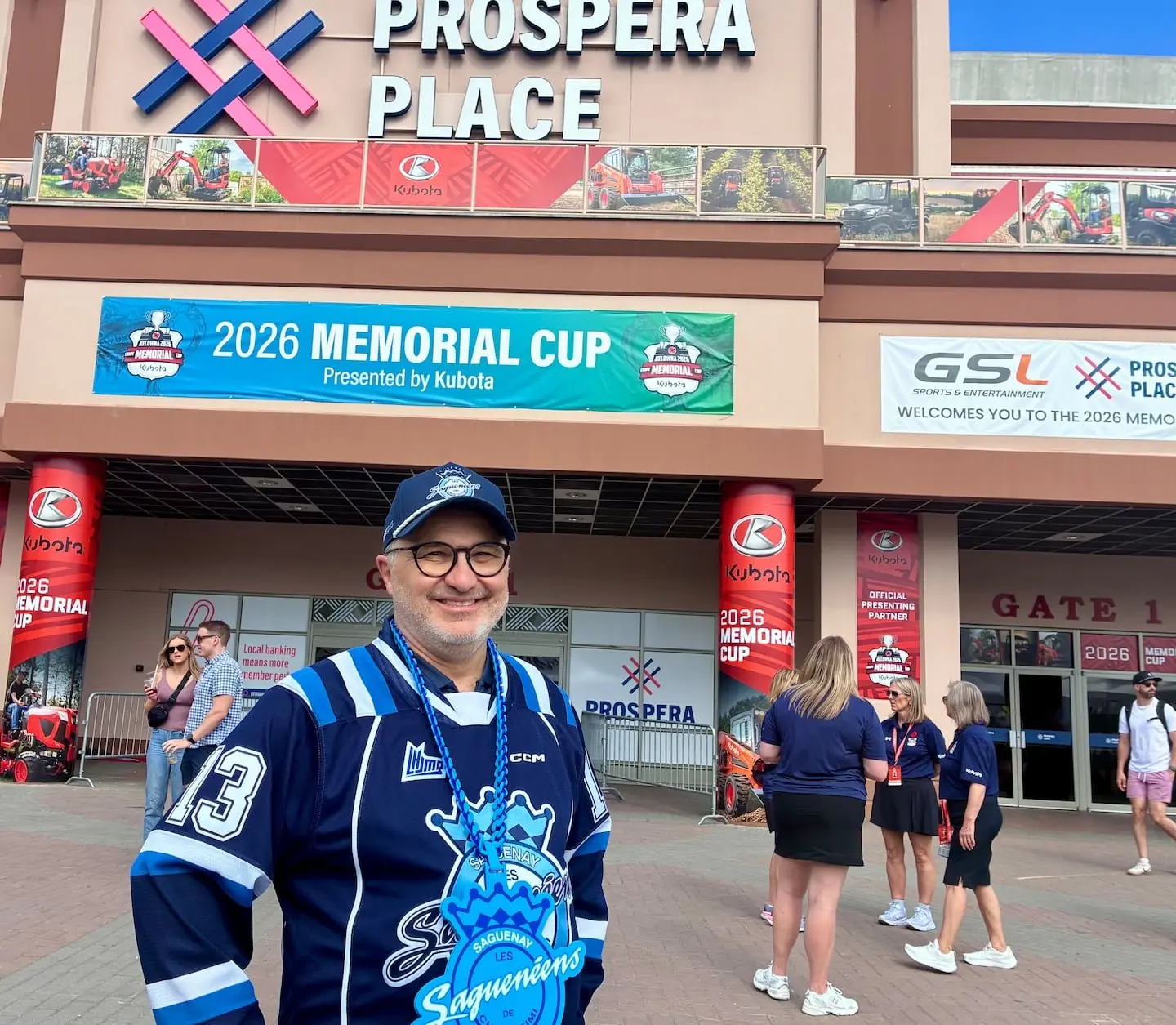 Sylvain Morissette (photo) et son bon ami Paul Gagné ont profité de la participation des Saguenéens au tournoi de la coupe Memorial pour découvrir les beautés de l’Ouest canadien.