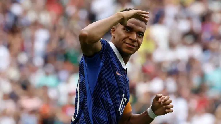 Kylian Mbappé surpasses Lionel Messi’s World Cup goal record