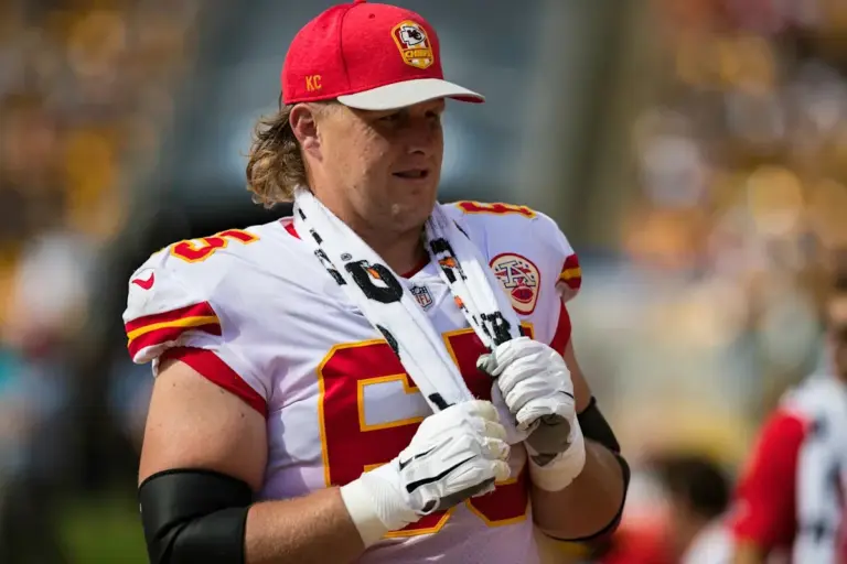 Former NFL guard Jordan Devey dies at 38, family cites suicide image 1