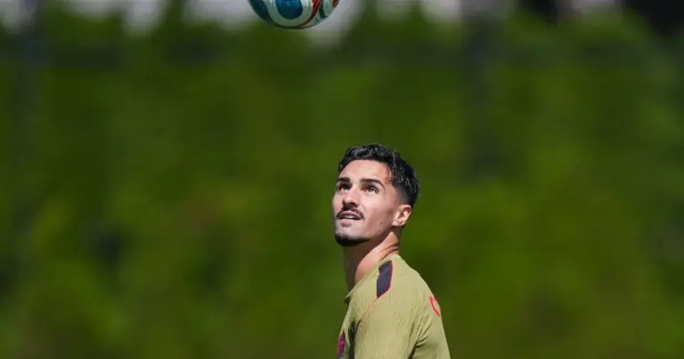 Canada’s Stephen Eustaquio joins Swansea City